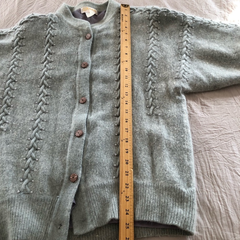 Beautiful Vintage Pastel Blue Pure Angora Fuzzy Pearl Cardigan Sweater Size L - Picture 9 of 12
